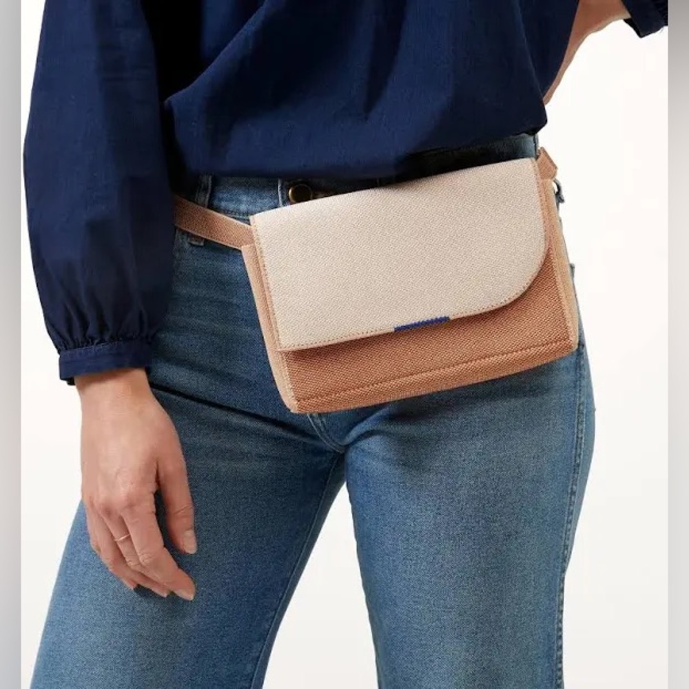 NWOT Rothy's the Belt Bag in Biscotti Brown *Small stain* - Picture 2 of 16